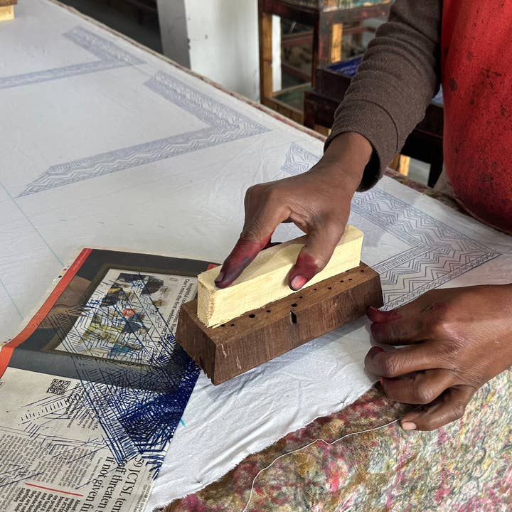 AARVEN - Wholesale Tablecloth - Indian Organic Cotton Tablecloth 'Crocodile'7