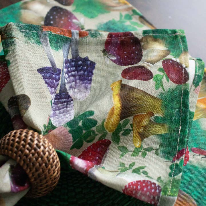 AMPellegrini Art & Design - Wholesale Dinner & Cloth Napkin - Woodland Mushroom napkin set / Mushroom and fungi napkins5