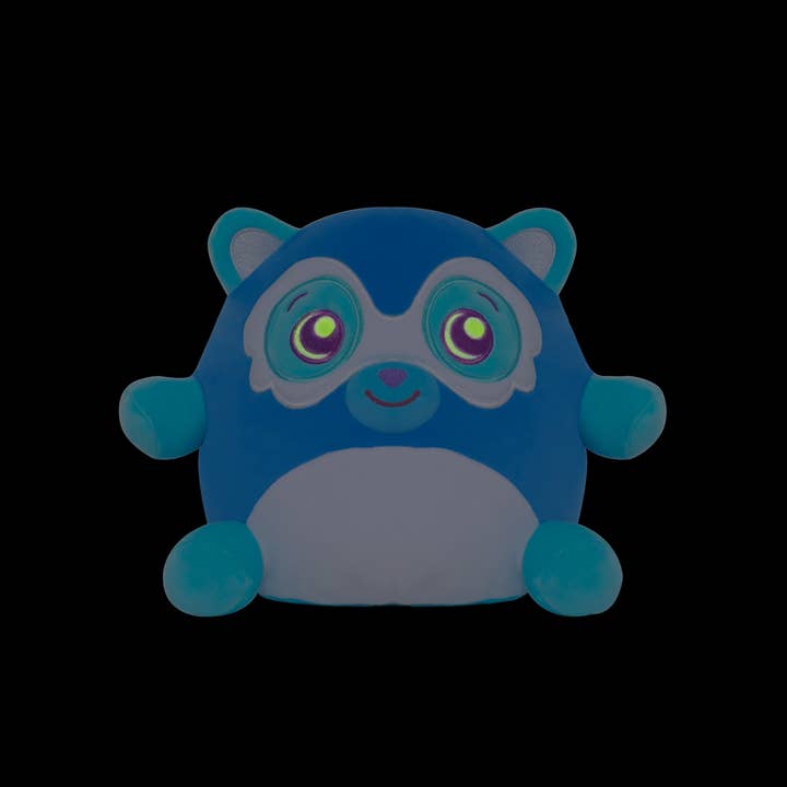 World Roller Toys - Wholesale Stuffed/Plush Toy - Kids & Baby - Roman the raccoon | Glow in the Dark 7.5" Soft Plush Toy5