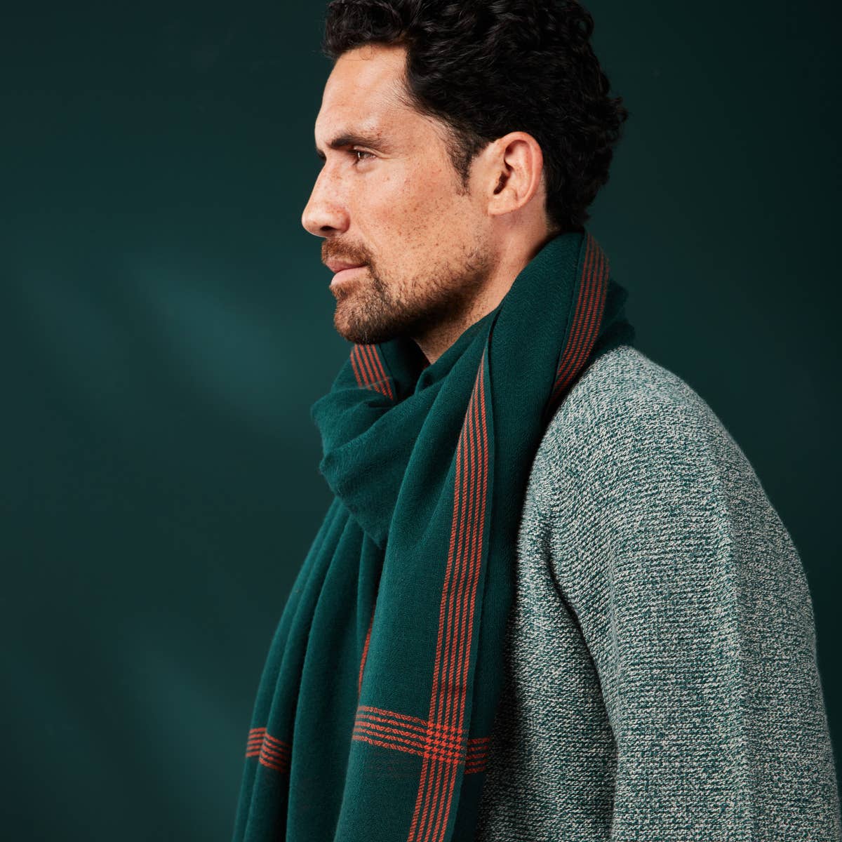 AV08 PARIS - Wholesale Scarf - Men's - MYKINES MEN'S SCARF — DARK GREEN IN MERINO WOOL4