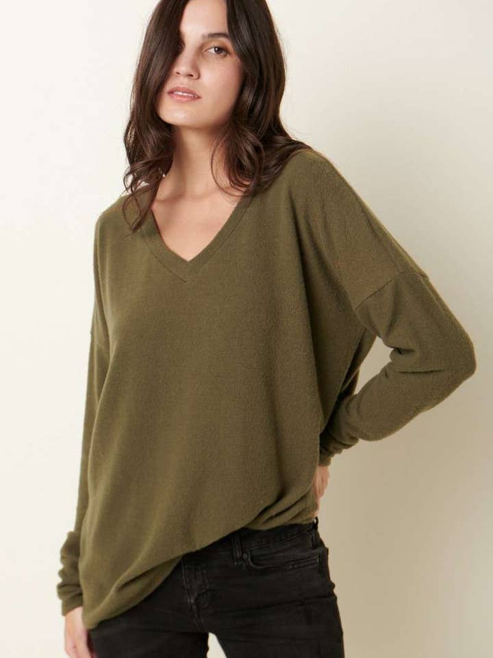 mittoshop - Wholesale Gebreide top - Dames - T10222-GEBORSTELD HACCI GEBREIDE TOP MET V-HALS11