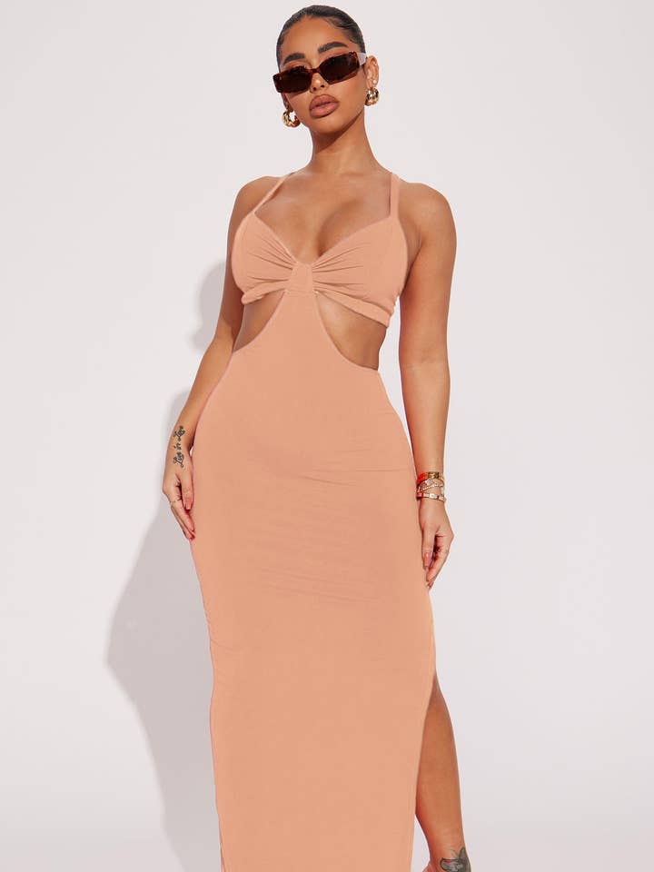 MAXIKLEID MIT AUSSCHNITT für den Großhandel von 5besties inc