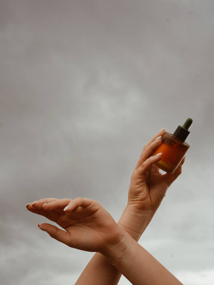 testeur d'huile midsummer all-over 5ml pour la vente par Mari Body