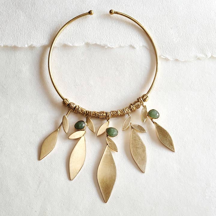Brass jade leaves handmade necklace choker Collar for wholesale by Bisjoux