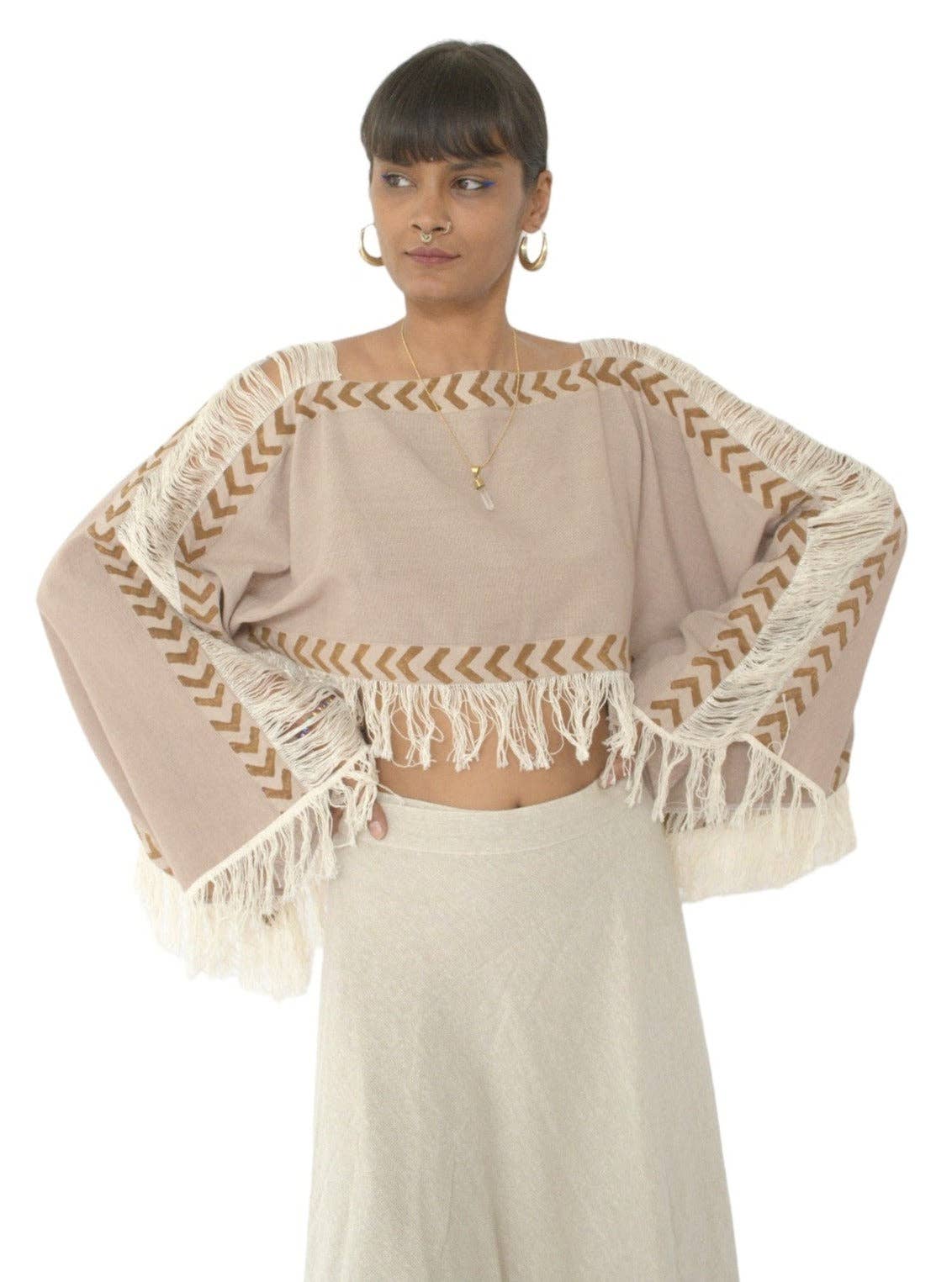 Sacred Ceremony – wholesale Blus - Dam – Dusty rose croptop med långa ärmar och fransar1