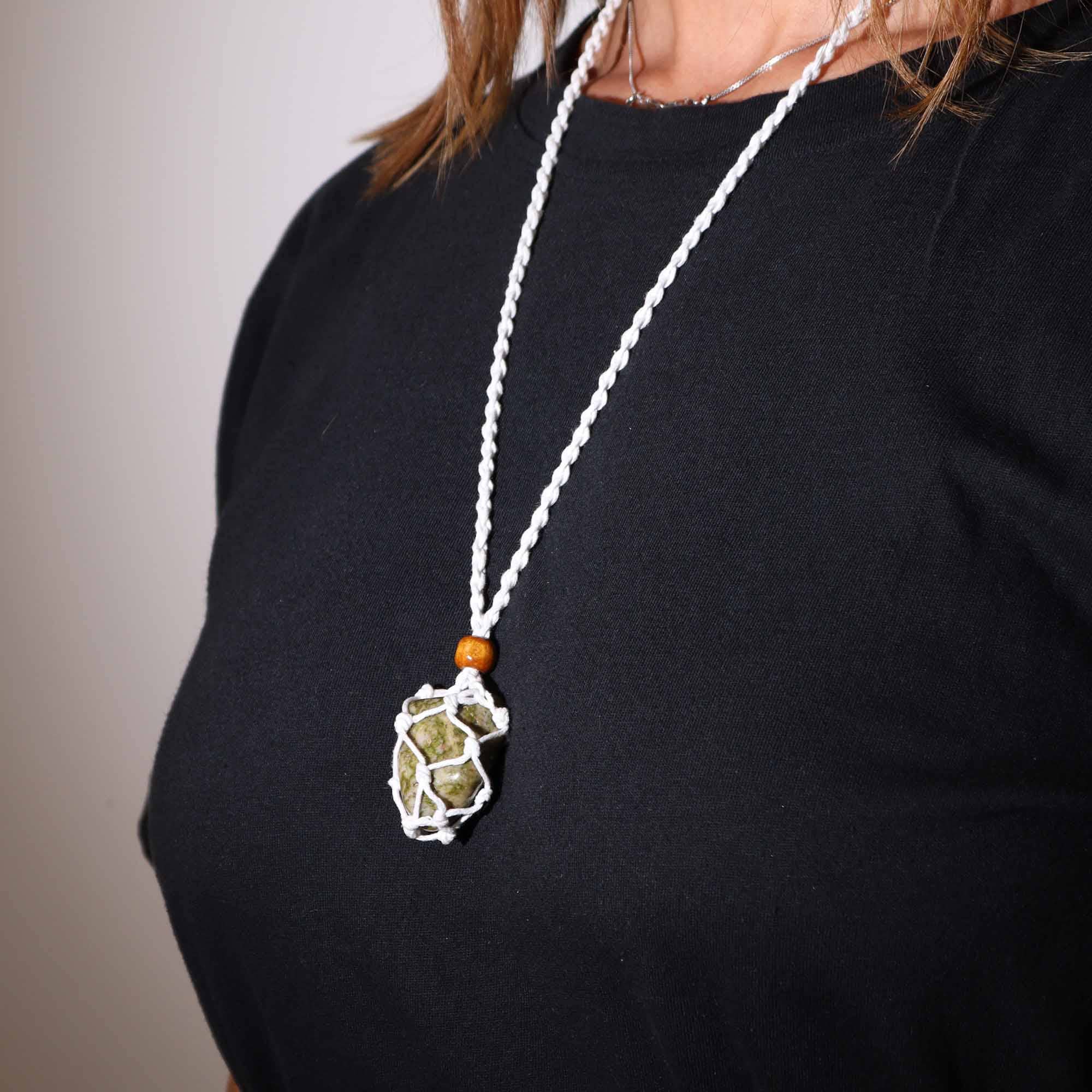 AWGifts Europe - Wholesale Pendant/Charm Necklace - Crystal Gemstone Necklace Cord32