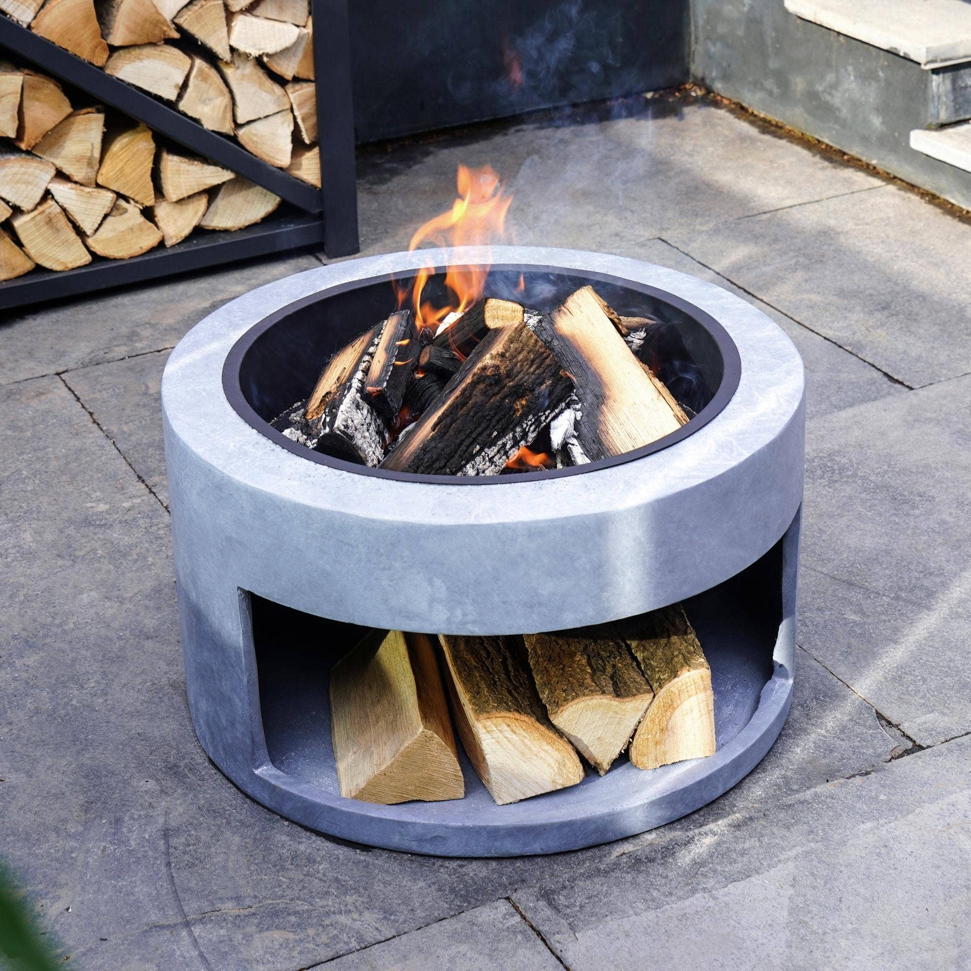 Ivyline – Großhandel Feuerstelle – Feuerschale aus Stahl und runde Fibrelay-Konsole2