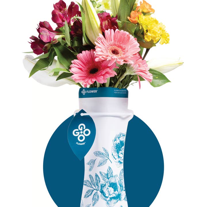 GOGO Flower - Wholesale Vase - TRES CHIC Flower Pouch/Vase (with water and flower food)1