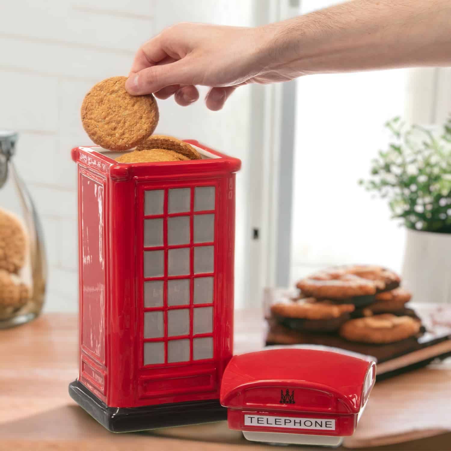 Wholesale Gifts Tomorrow - Wholesale Cookie Jar - Red British Iconic Telephone Box Biscuit Cookie Jar1