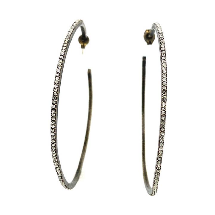 Grandes boucles d'oreilles créoles pavées pour la vente par Rebel Designs Accessories