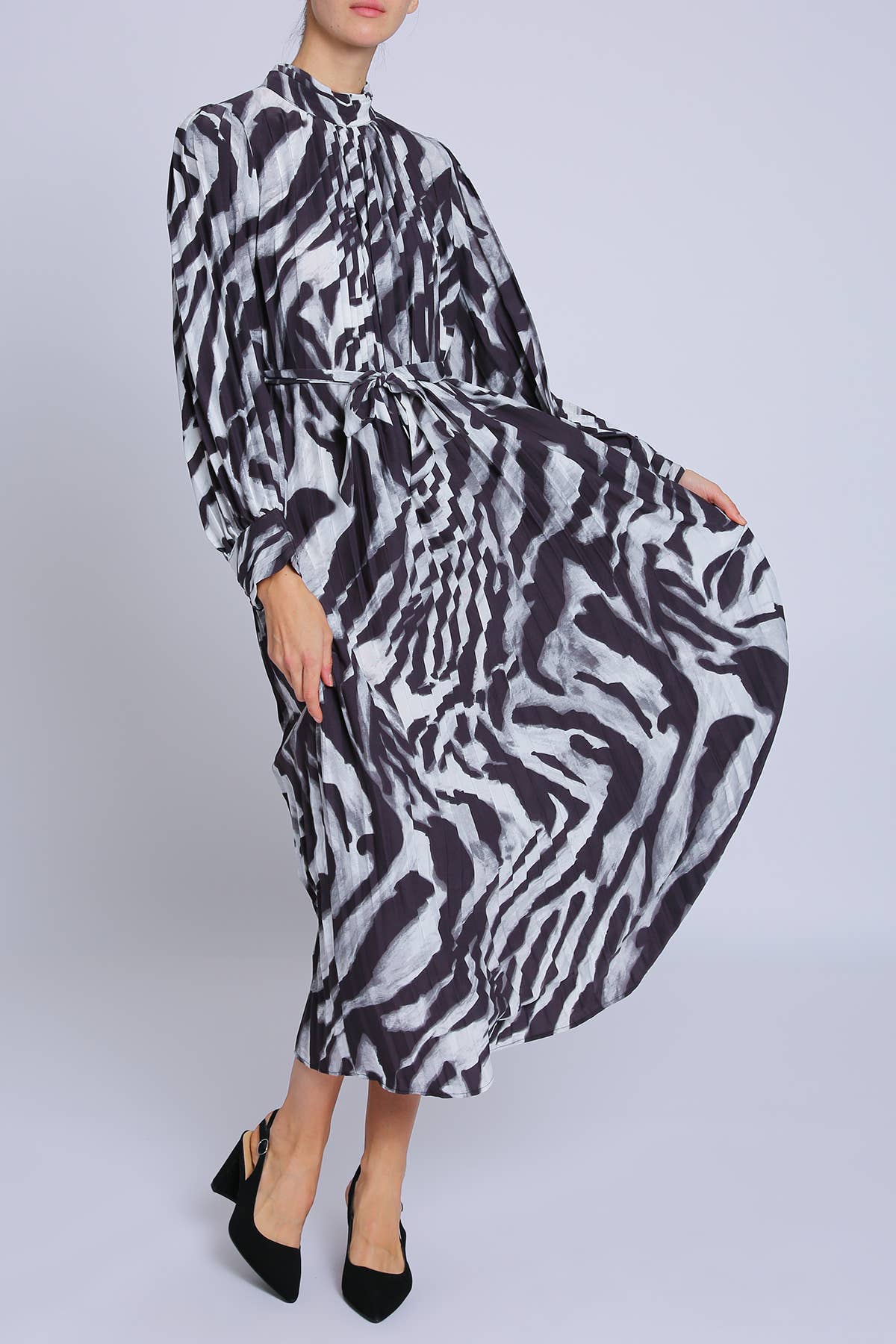 Beulah Style - Wholesale Dress - Women's - Abstract Swirl Print Pleated Maxi Dress PC34422