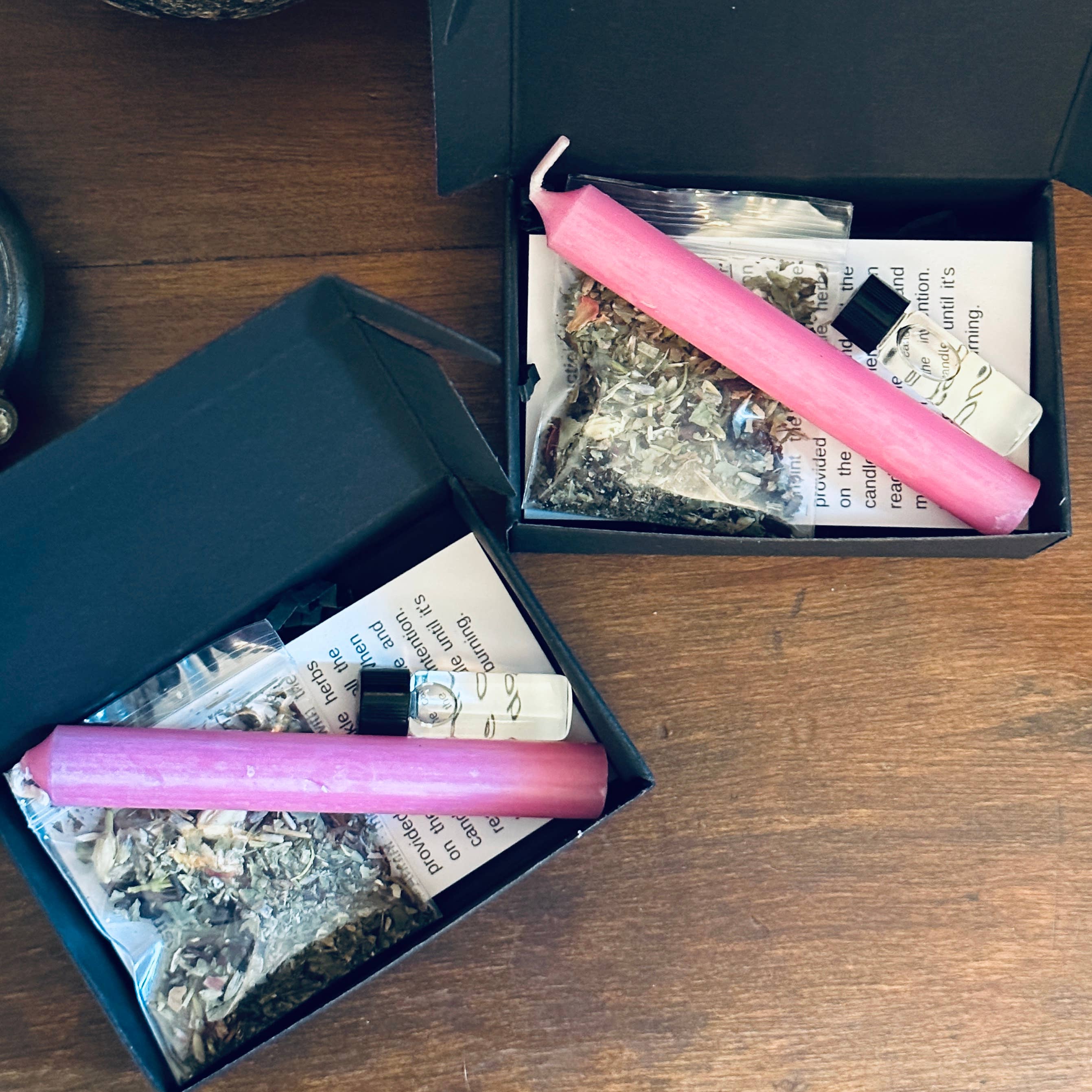 The Crooked Path - Wholesale Meditation Supplies - Love Mini Spell Kit4