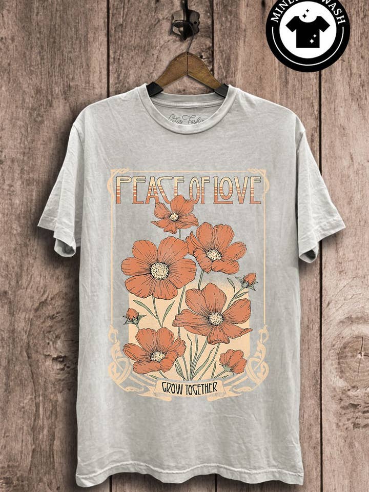 Top met print van Peace Of Love voor wholesale door Lotus Fashion Collection