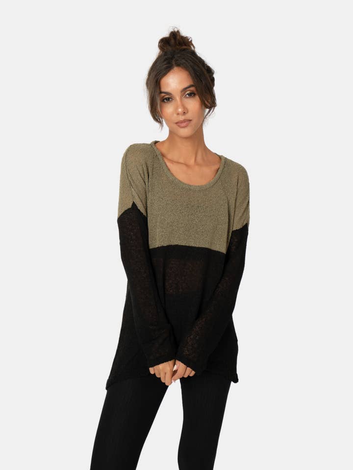 Two Tone Chillax Tee Moss/Black for wholesale by Hands To Hearts