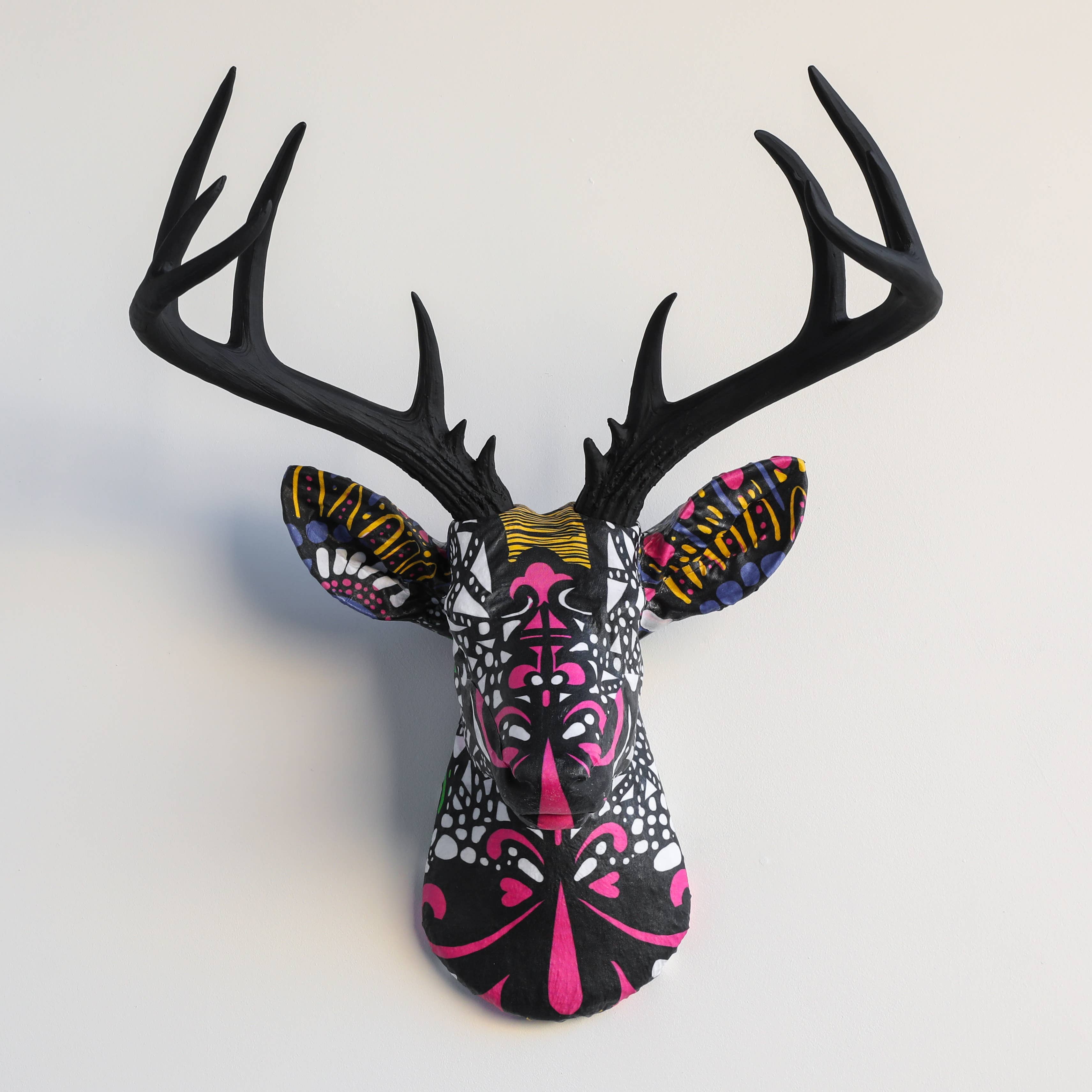 Near and Deer – Engroshandel 3D-vægkunst – Stofhjortehoved - Dusinvis af mønstervalg!30