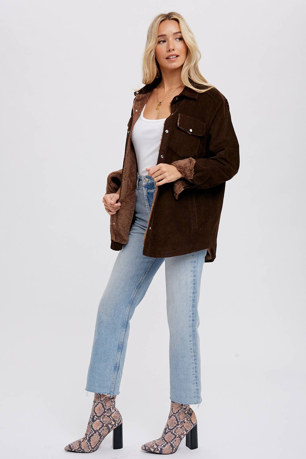 Bluivy - Wholesale Jacket - Women's - CORDUROY SHERPA-LINED JACKET39
