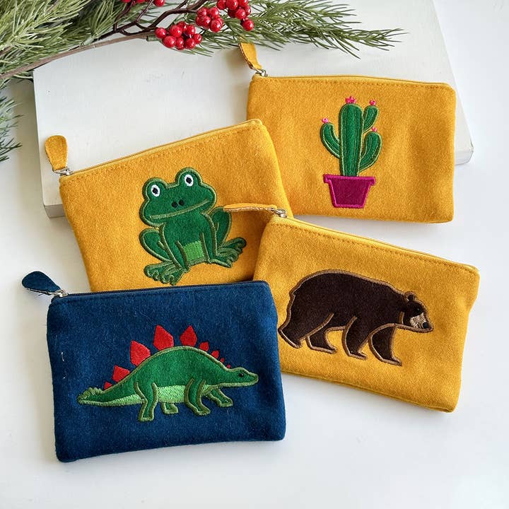 WorldFinds - Wholesale Coin Purse - Women's - Stegosaurus Coin Purse | Just Trade
