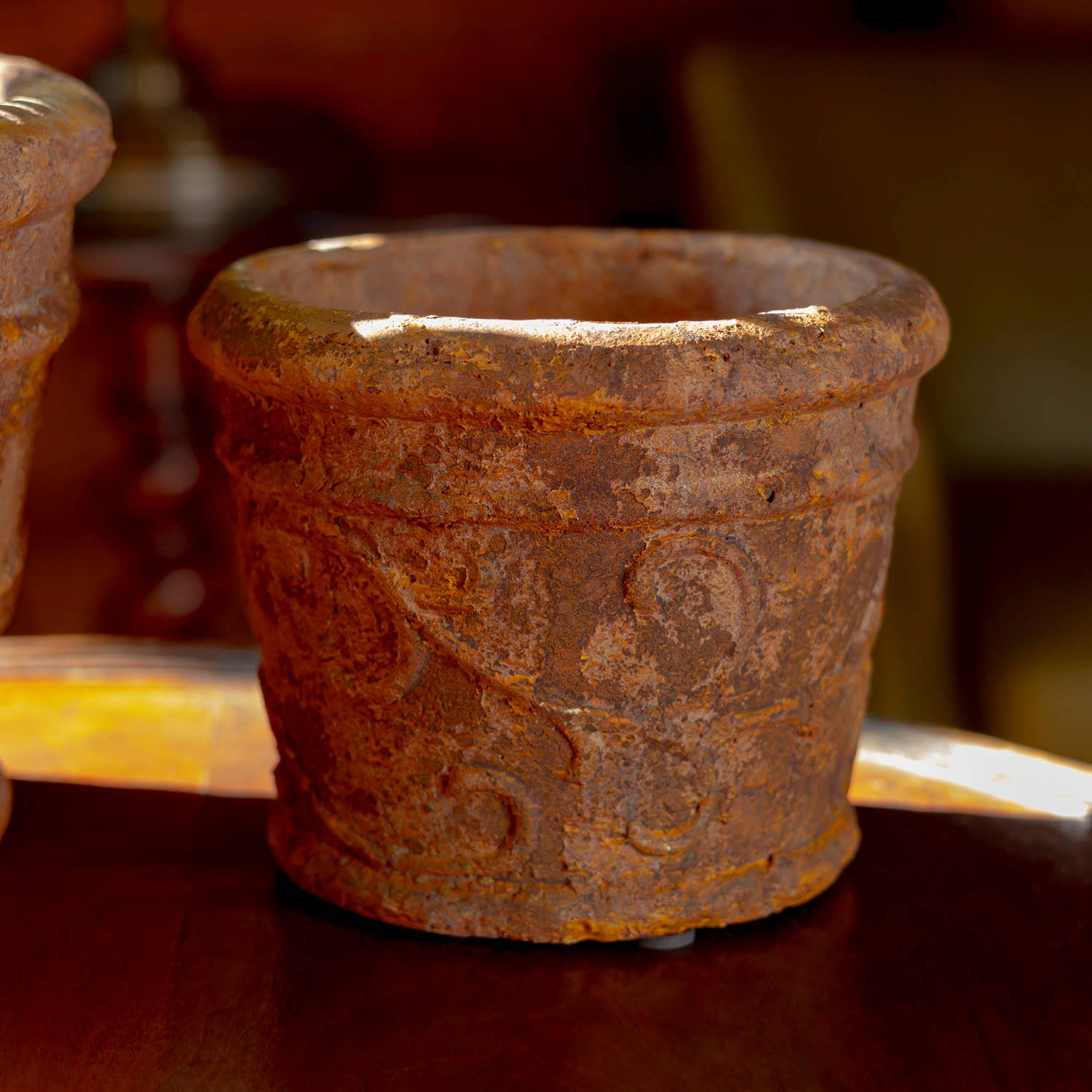 Zaer Ltd. International - Wholesale Plant Pot - 2 Assorted Tuscan Style Round Ceramic Flower Pots1