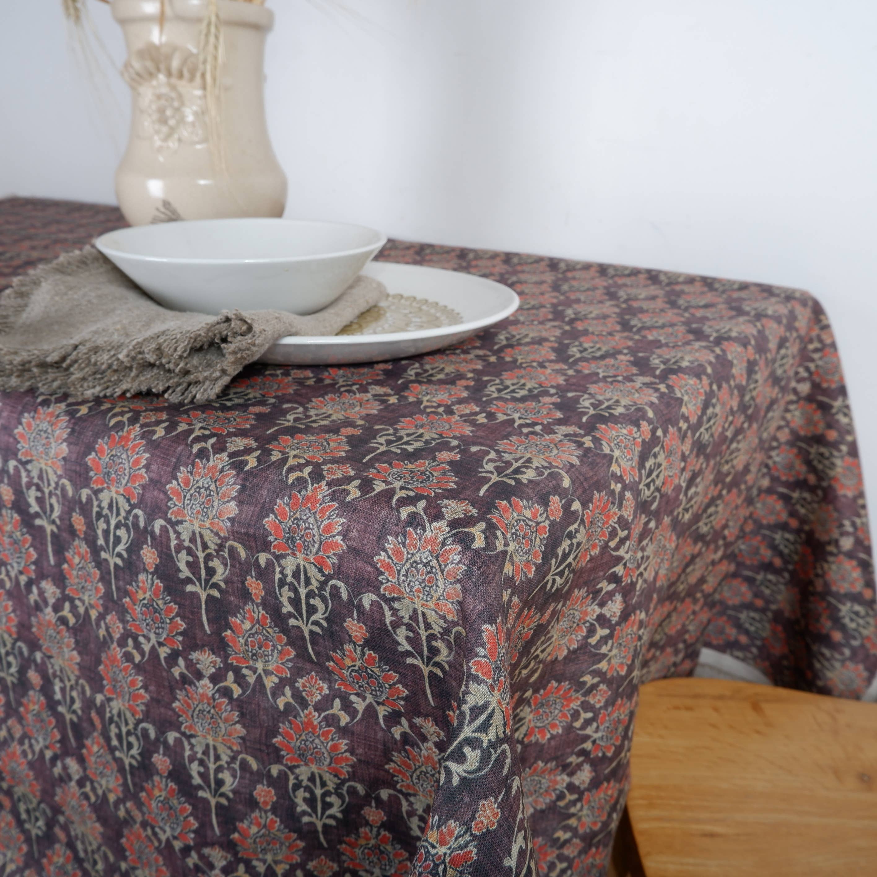 NorraVilla – wholesale Duk – Linne-bordsduk med blommigt blocktryck3