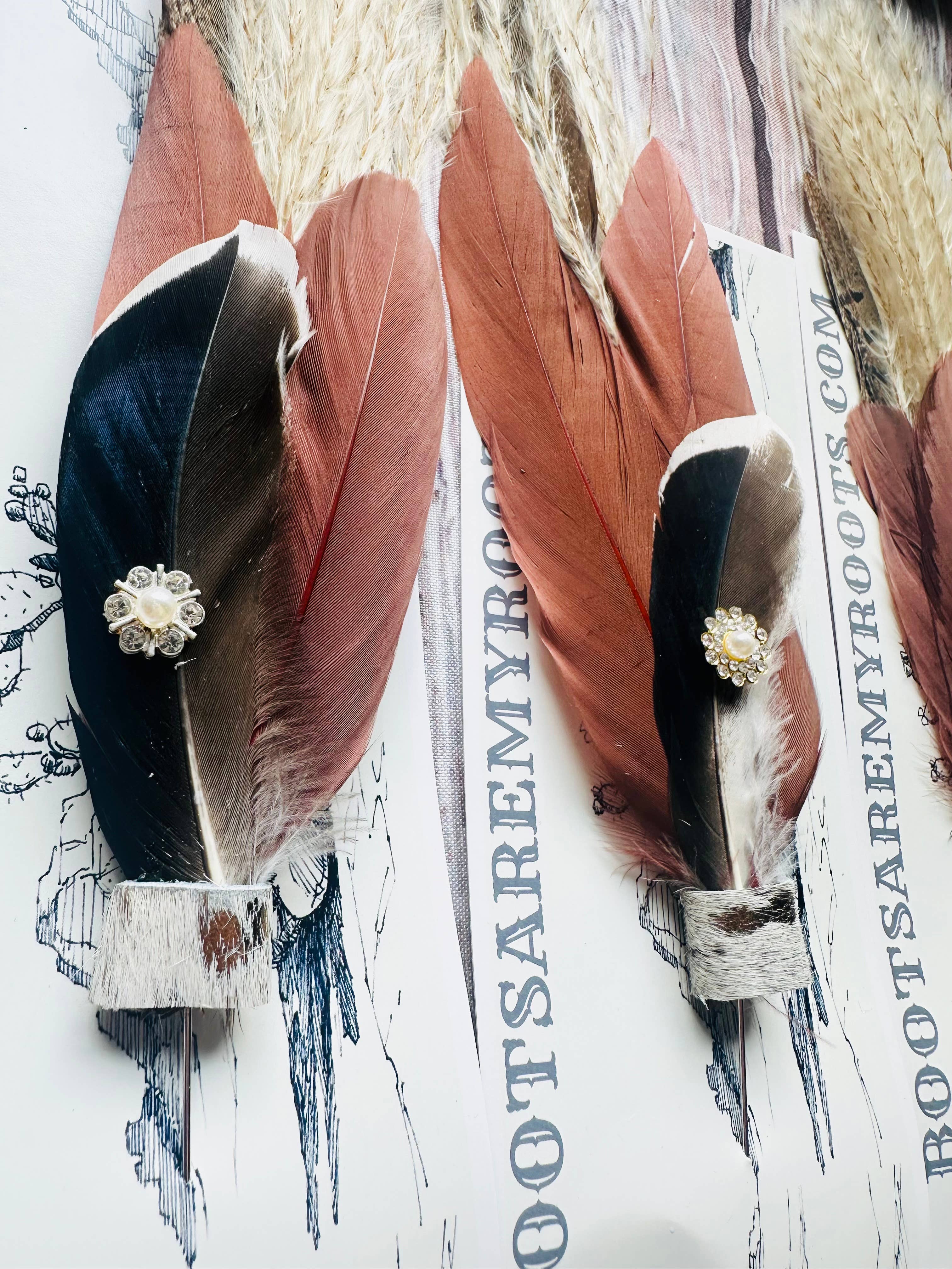 Boots Are My Roots - Vente Accessoire pour chapeau – femme - Épingles à chapeau à plumes mélangées #115