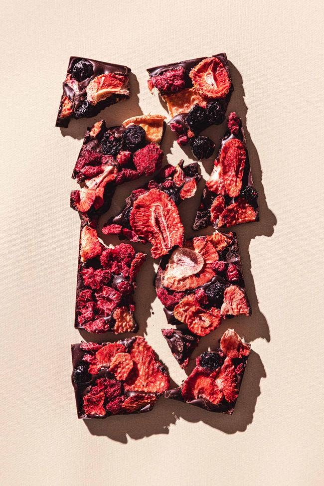 Compartes Chocolate - Wholesale Chocolate Bar - California Berries Dark Chocolate Strawberry Raspberry4