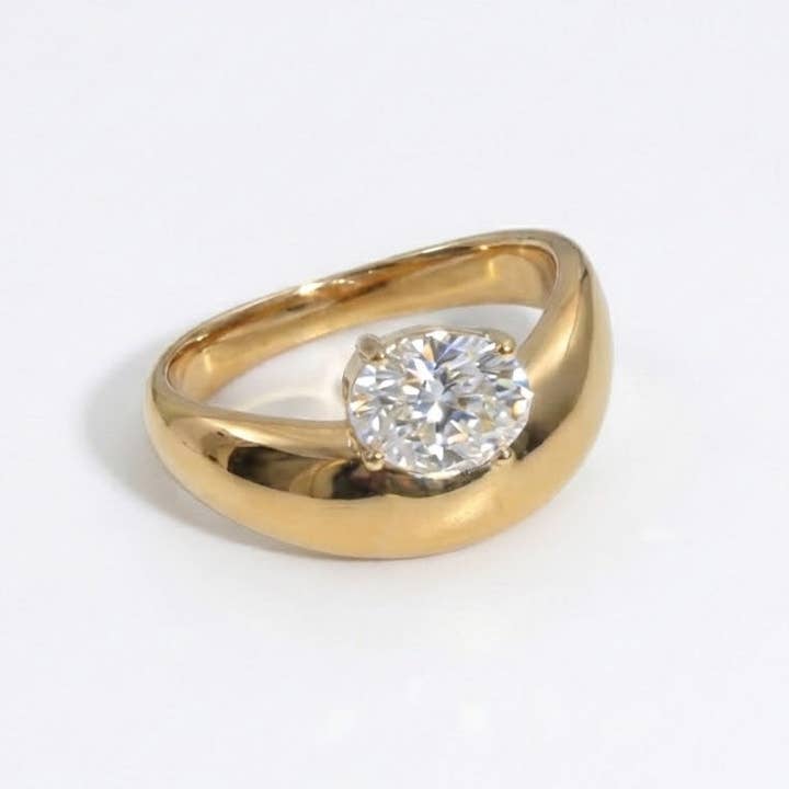 Collete Oval Öst Väst Diamantring för wholesale av Liv Bella Vita | European Inspired Waterproof Jewelry