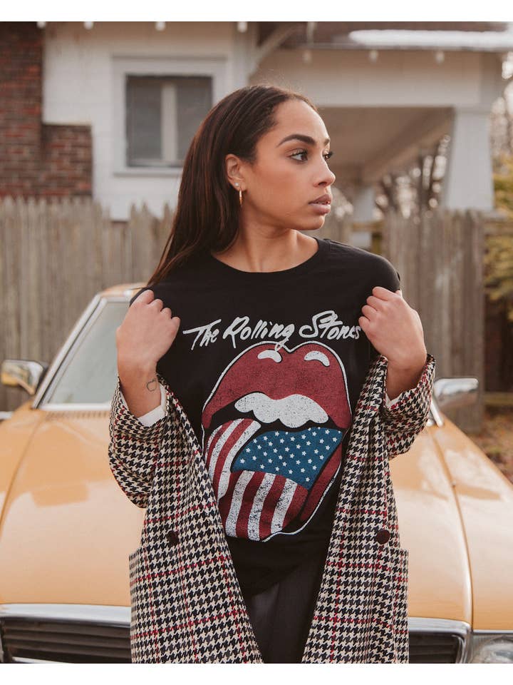 LivyLu - Wholesale Screen Printed T-Shirt - Unisex - 4th of July Rolling Stones USA Flag Lick Black Graphic Tee5