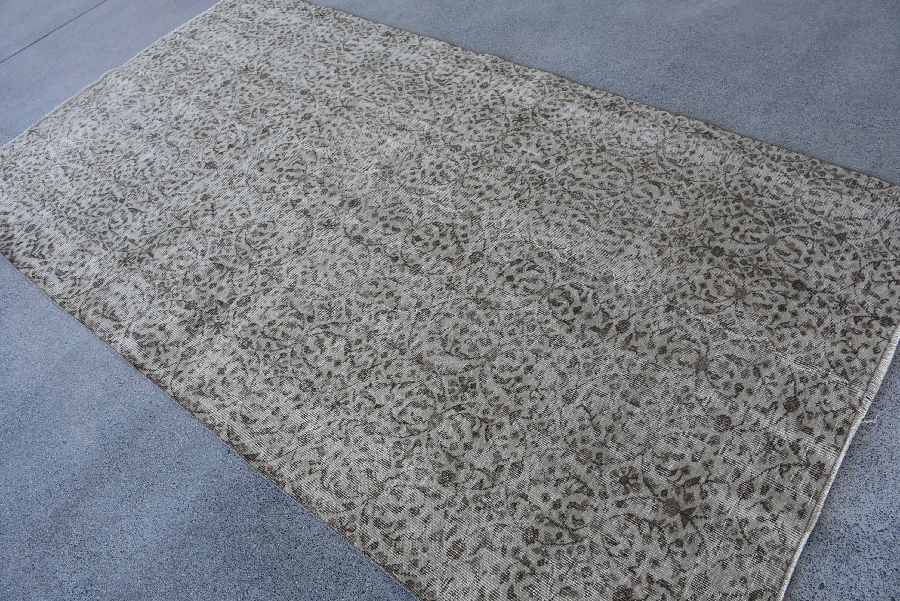 Anatolia Loom - Wholesale Runner Rug - Vintage Wool Rug with Geometric Floral Design3