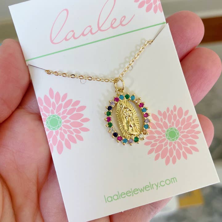Laalee Jewelry – Großhandel Kette mit Anhänger/Charm – Bunte Kristall-Jungfrau Maria Halskette, religiöser Schmuck