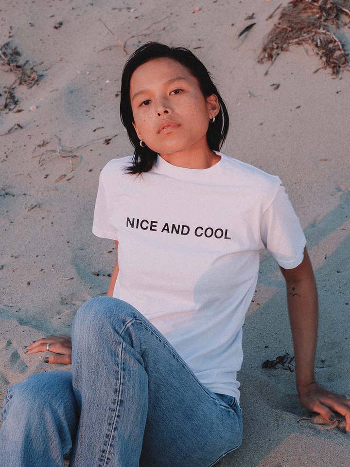 Camiseta Nice and Cool - Branca por atacado de Salt Surf