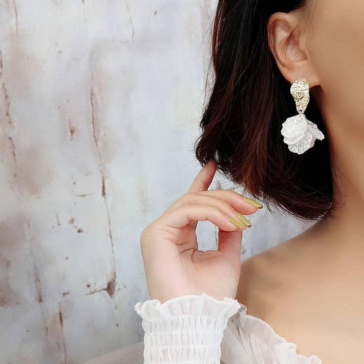 Perimade & Co. LLC – wholesale Dangle earrings – White Cracked Shell Flower Petal Earrings in Stainless Steel1