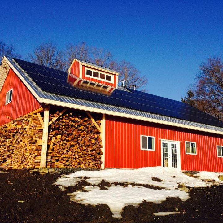 Silloway Maple - Wholesale Maple Syrup - Maple Syrup Jug - Half Gallon Plastic Woodfired1