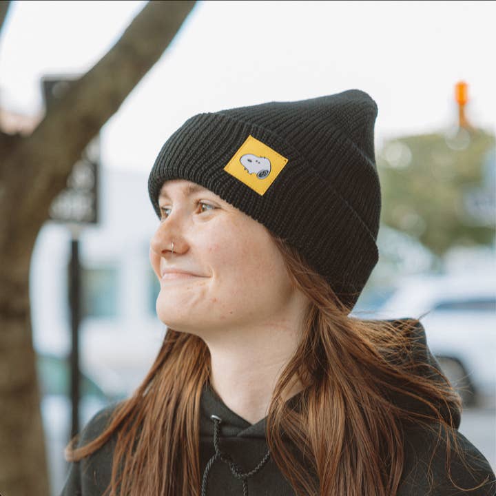 Three Potato Four - Wholesale Beanie - Unisex - 3P4 x Peanuts® - Snoopy Beanie (Black)2