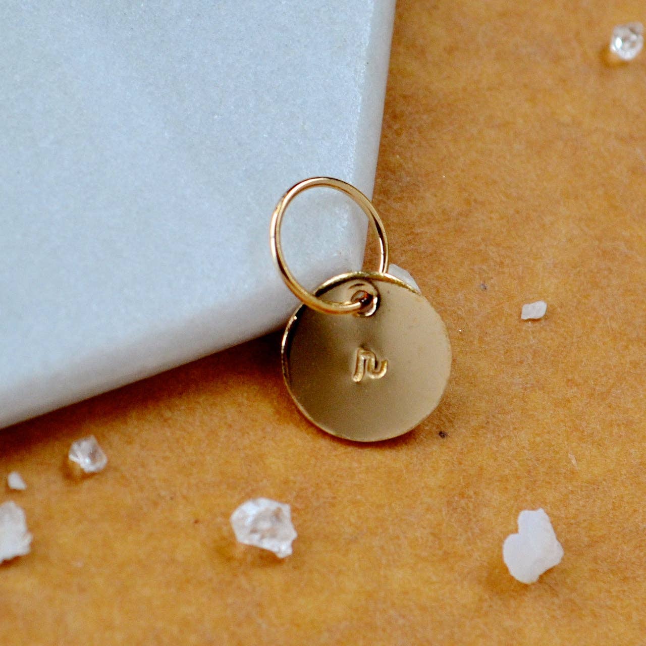 Foamy Wader - Venta al por mayor Abalorios/colgantes individuales - Set de abalorios con letra cursiva en minúscula, con letra cursiva, triple metal59