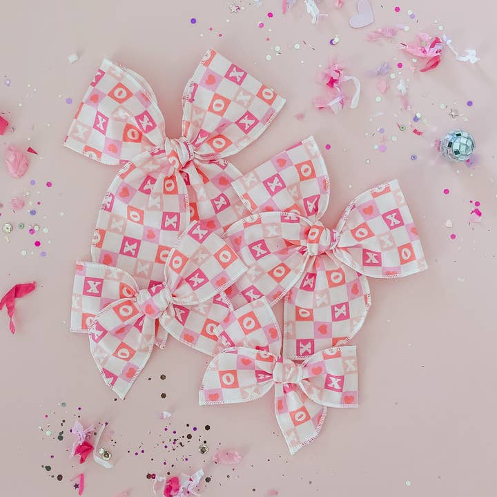 XO Checkered for wholesale by Tiny Wonders Bows