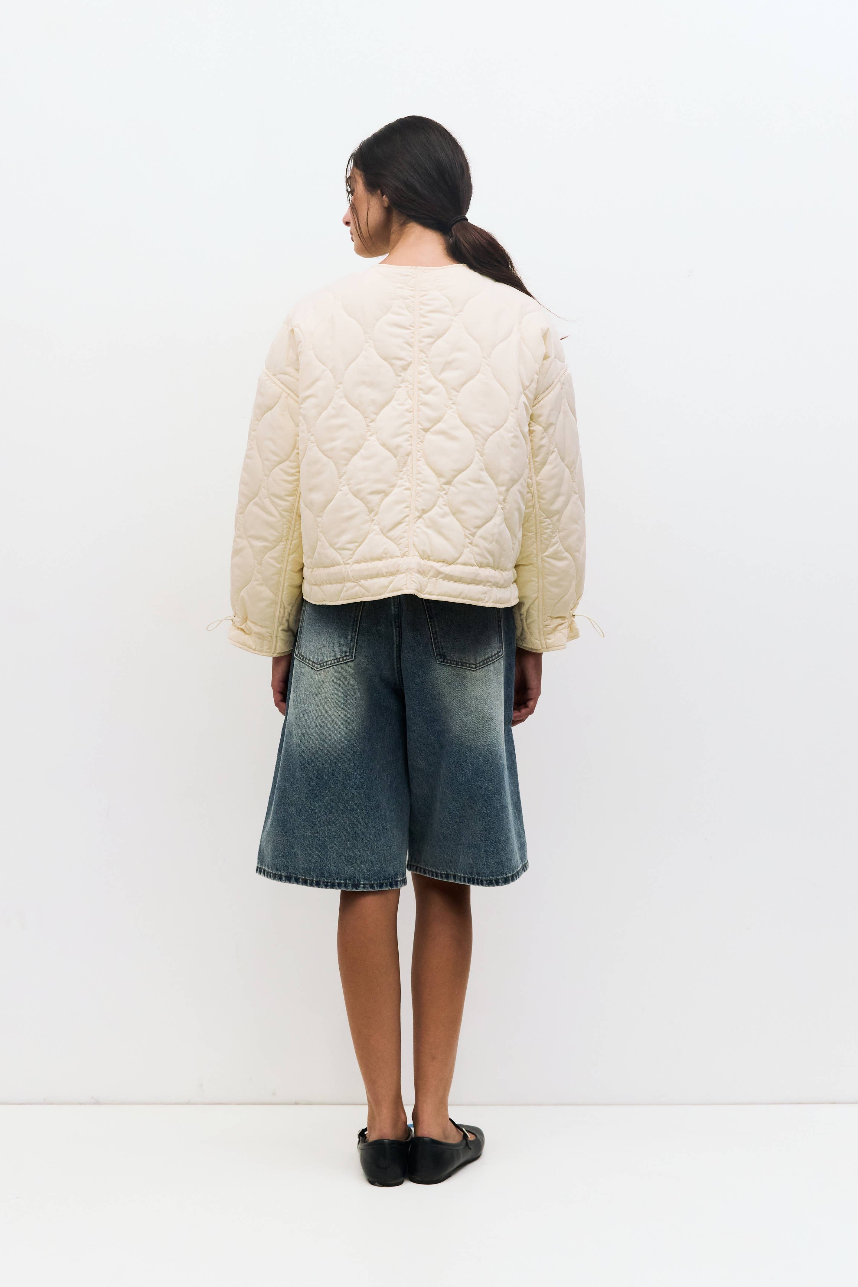 MOD REF – Großhandel Jacke – Damen – The Kara Jacket | Gesteppte Jacke mit Reißverschluss56