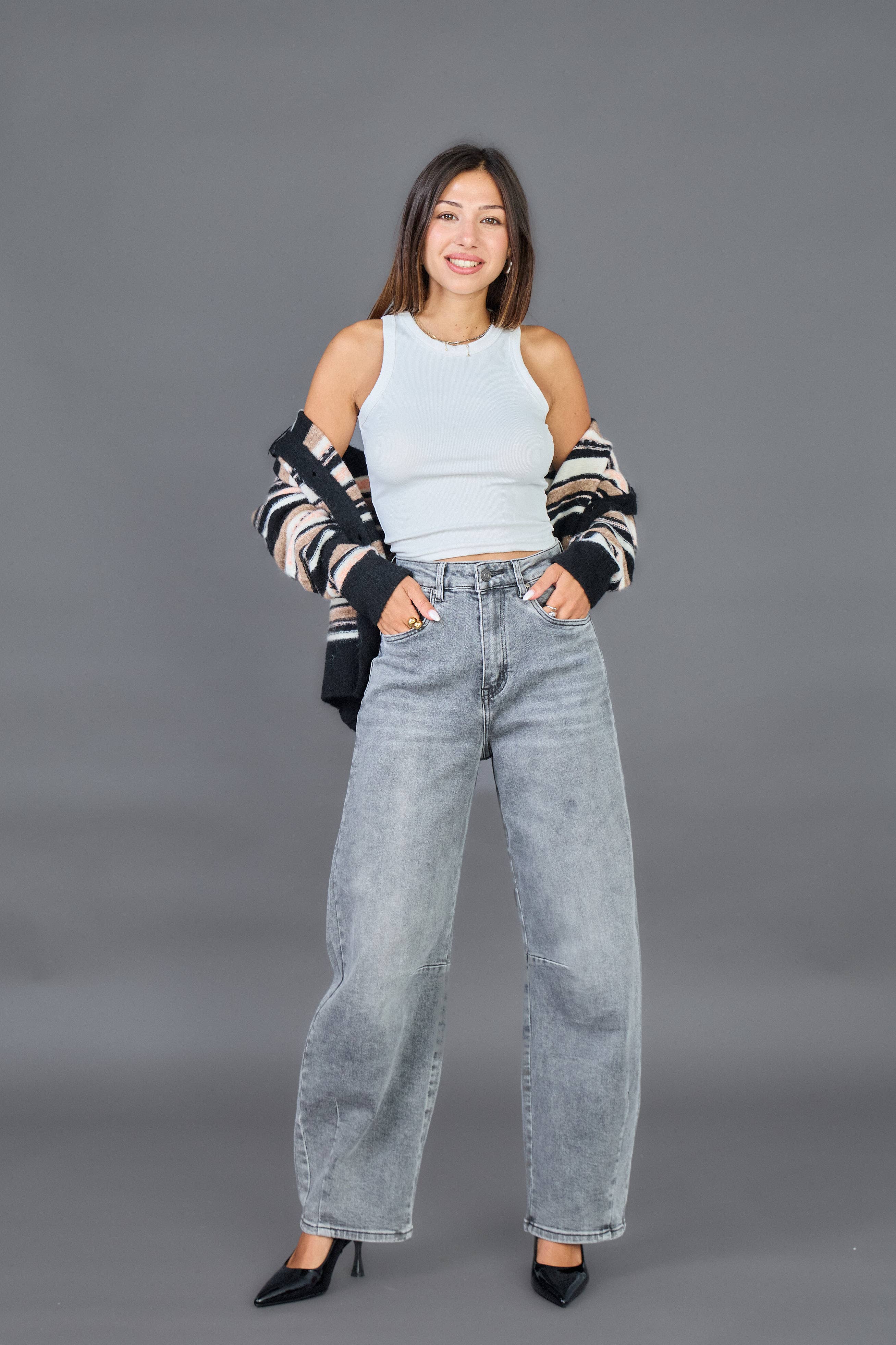 ANA & LUCY - Wholesale Jeans - Women's - Women's Barrel Jeans "Louisa" - ANA & LUCY4