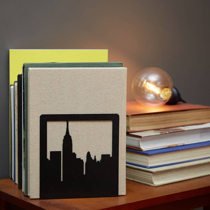 New York City Skyline metalen NYC boekensteunen (1 paar) voor wholesale door Geomod LLC