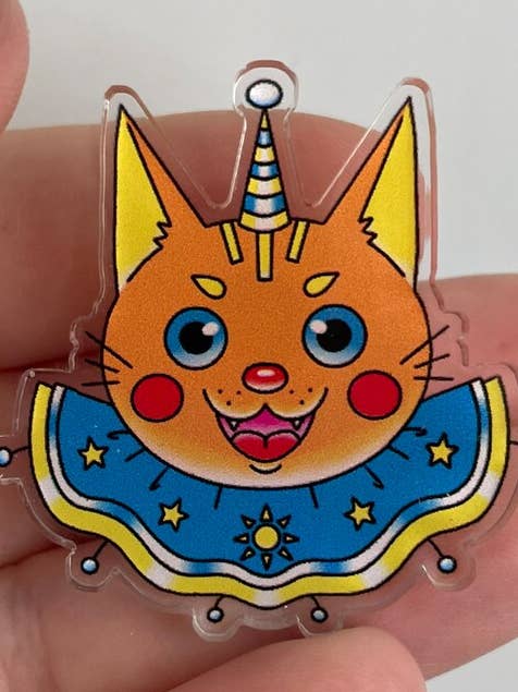 Apolo, el gato payaso, broche acrílico para venta al por mayor de Oli Jolly Ink