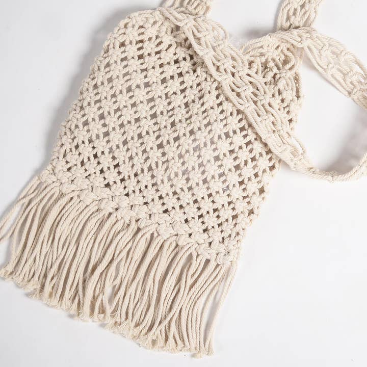 Handgeknotete Makramee-Handtasche mit Fransen für den Großhandel von IndieRoots