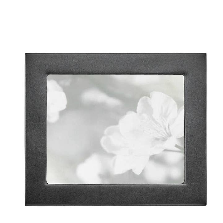 Graphic Image Inc. - Wholesale Picture Frame - 8" x 10" Studio Frame1