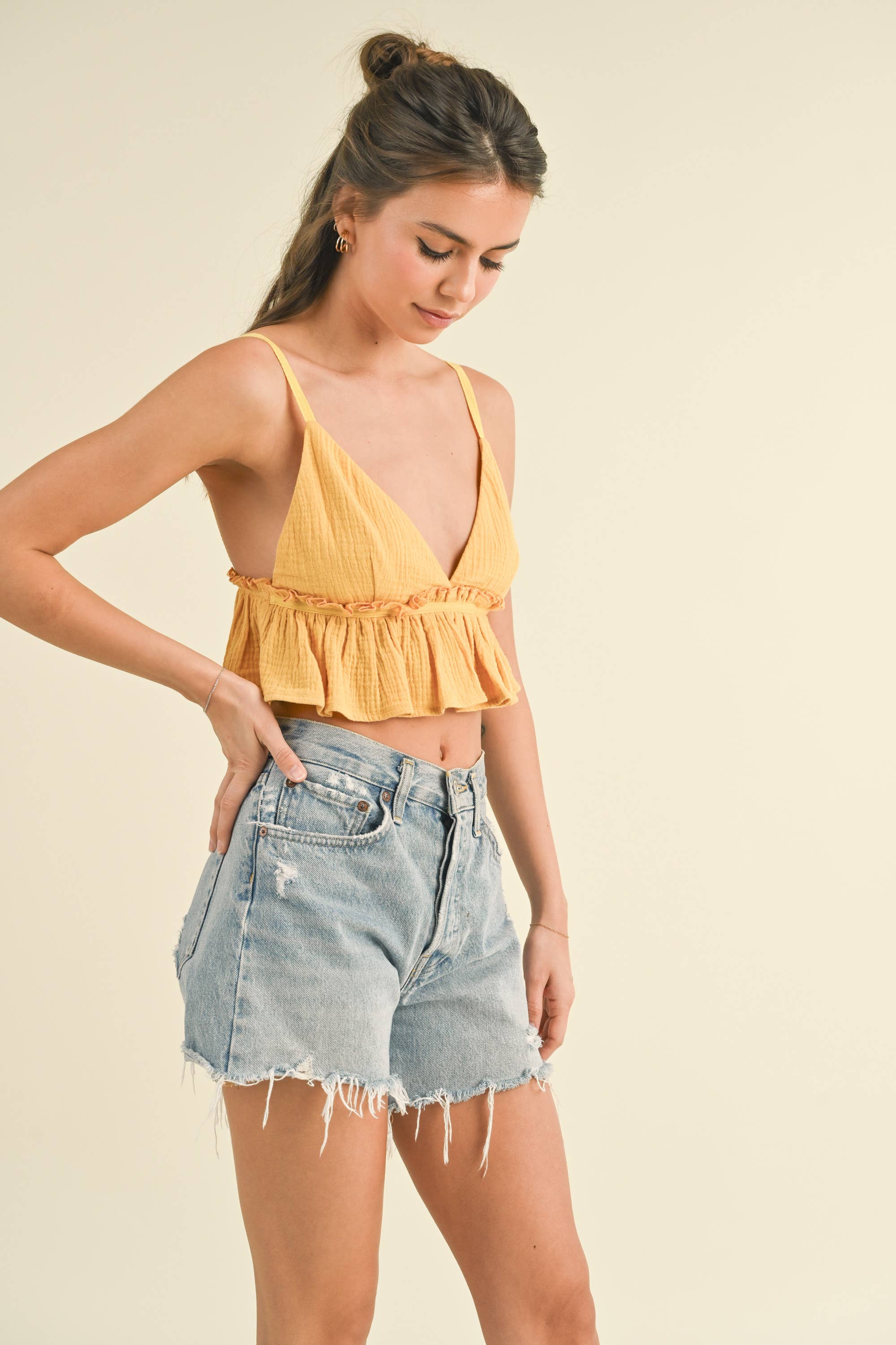 Klesis – wholesale Blouse – Women’s – IT3572 SPAGHETTI STRAP RUFFLED CROP TOP5