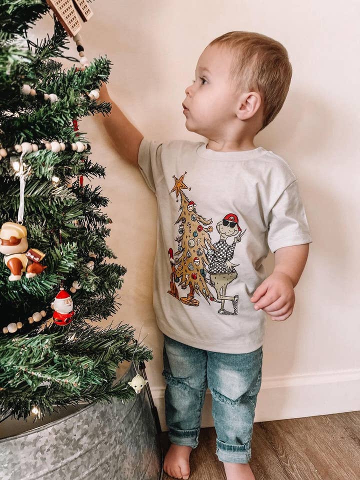 Retro-Weihnachts-T-Shirt für den Großhandel von AK CLOTHING COMPANY, LLC