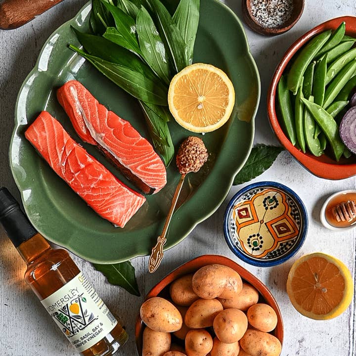 Womersley Foods – wholesale Vinegar – Lemon, Basil, Bay & Juniper Vinegar / Citrus Salad Dressing10