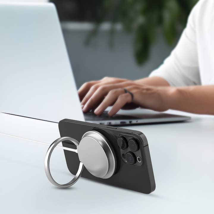 LAX Gadgets - Wholesale Charging Dock - LAX MagSafe Charger with Kickstand Ring Retail Pack2