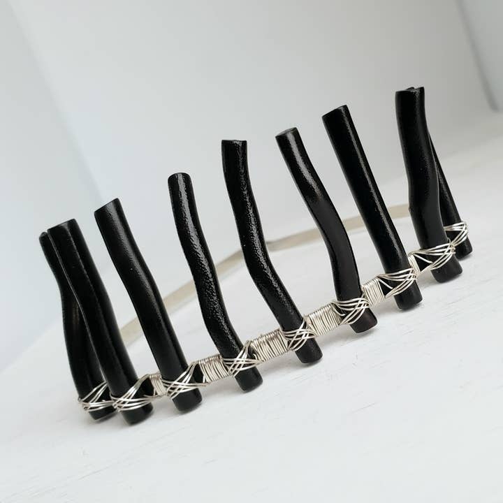 Edelsteen Tiara/Kroon - Zwart Koraal voor wholesale door Divine Dragon Designs