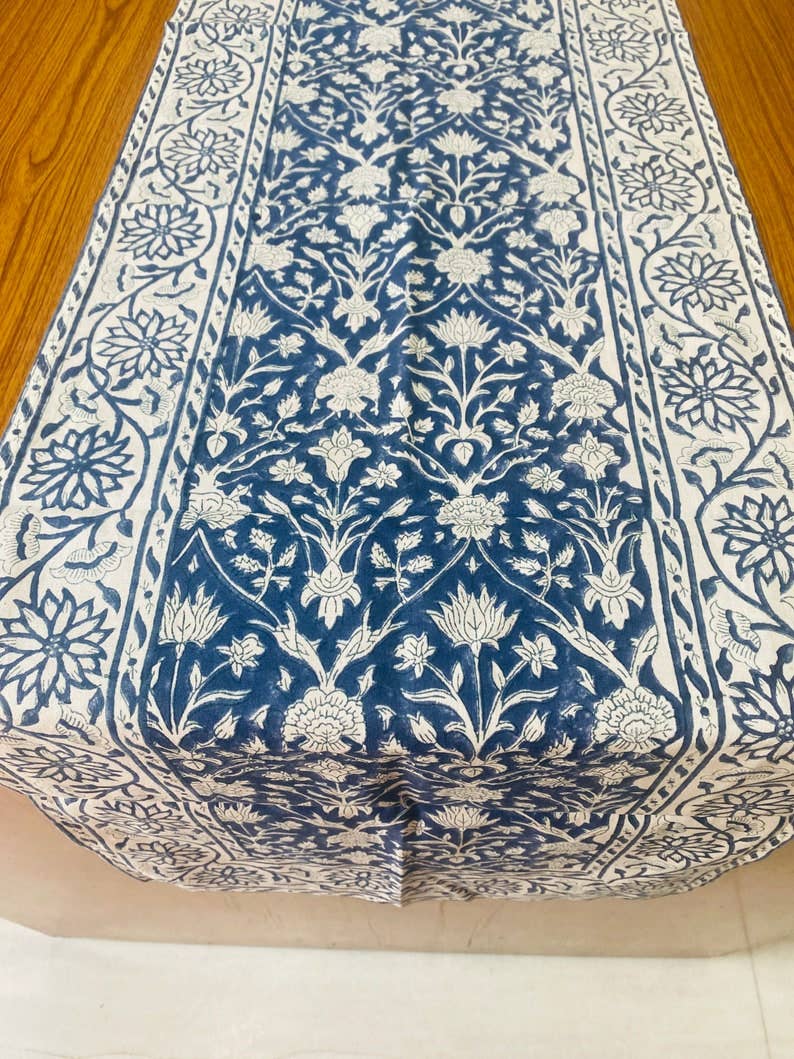 Fabricrush – wholesale Löpare – Mörkblå indisk blommig handblocktrycksbordslöpare1