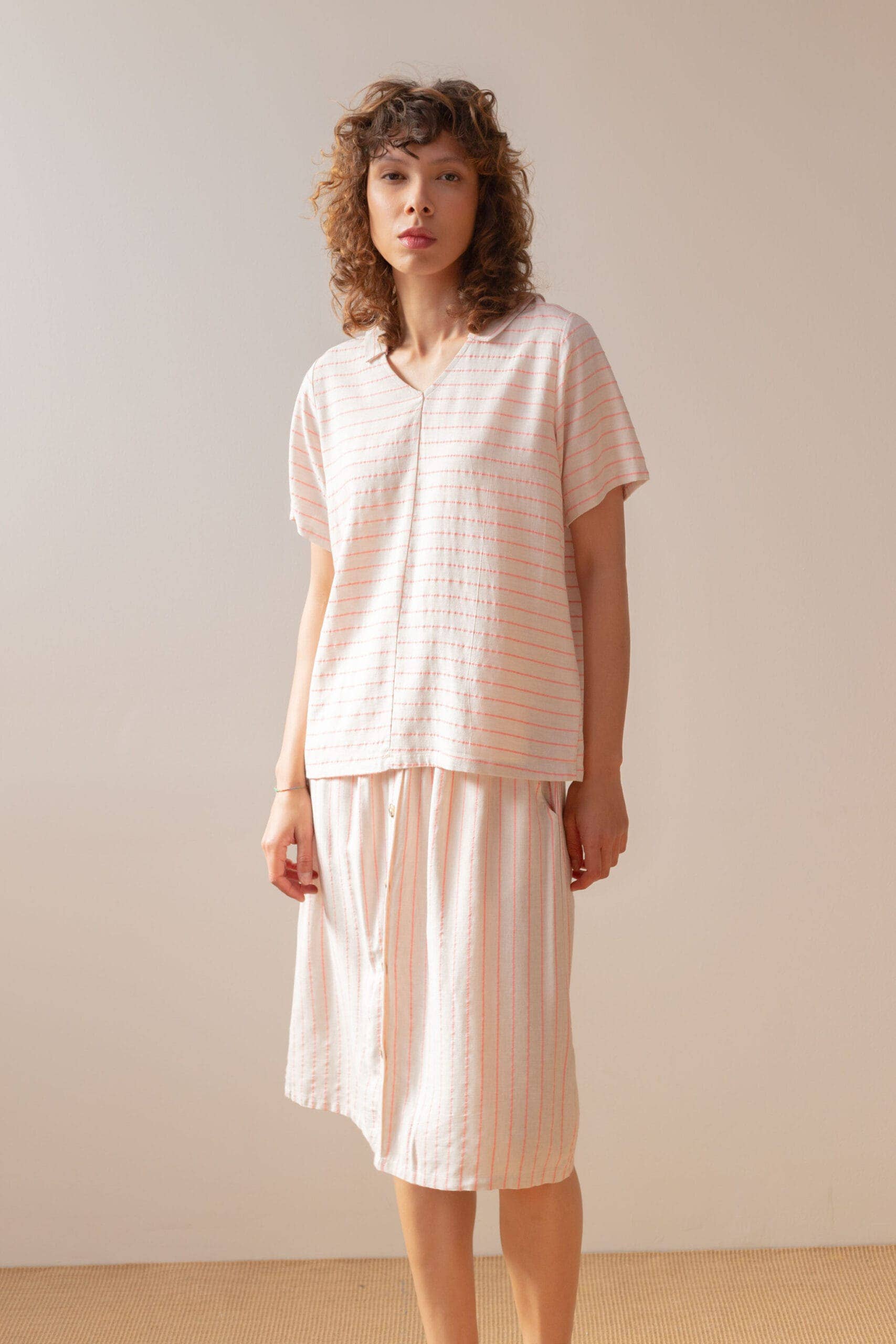 PAN Producto Básico - Wholesale Coat - Women's - Raw blouse with pink stripes2