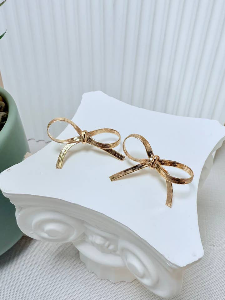 Grande Fiocco Stud per la vendita all'ingrosso da parte di NEM Designs