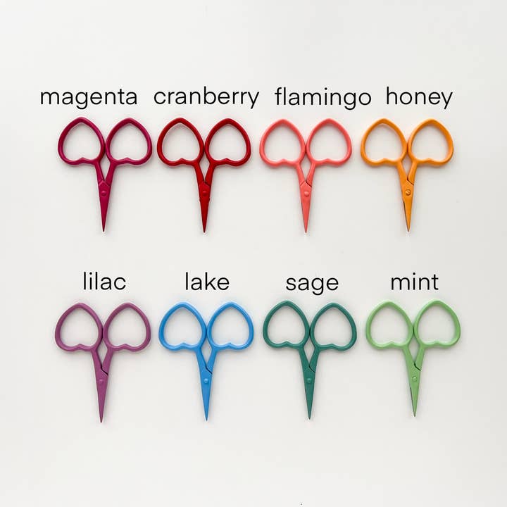Matryoshka Doll Shop - Wholesale Scissors - Small Heart scissors, tiny embroidery scissors, little snips0